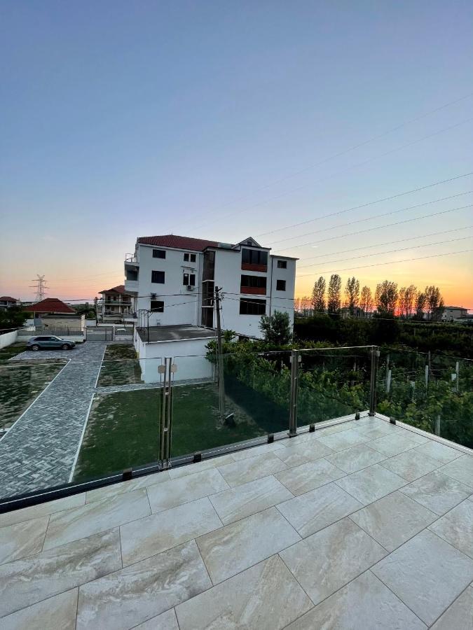 Hotel Nicola Lezhë 外观 照片